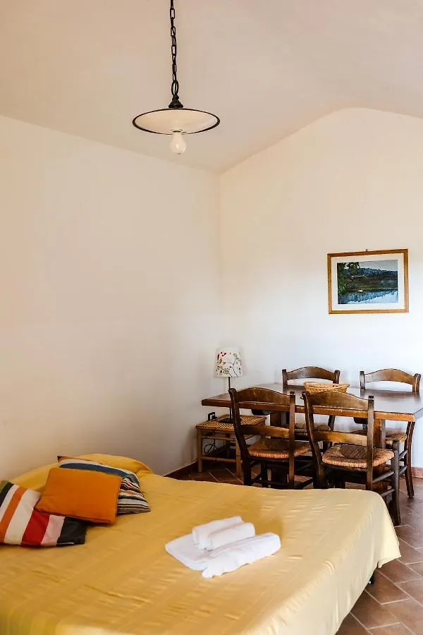مزرعة للإقامة Agriturismo Biologico Bulichella سوفيريتو إيطاليا