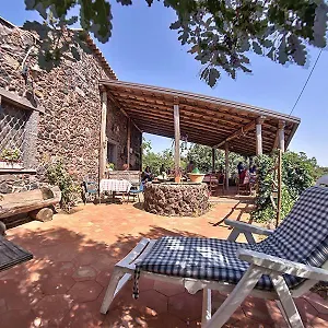 Il Frutteto Di Efesto Alloggio per agriturismo Biancavilla